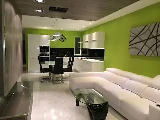 The Apex 10 Hotel Saint Julian's