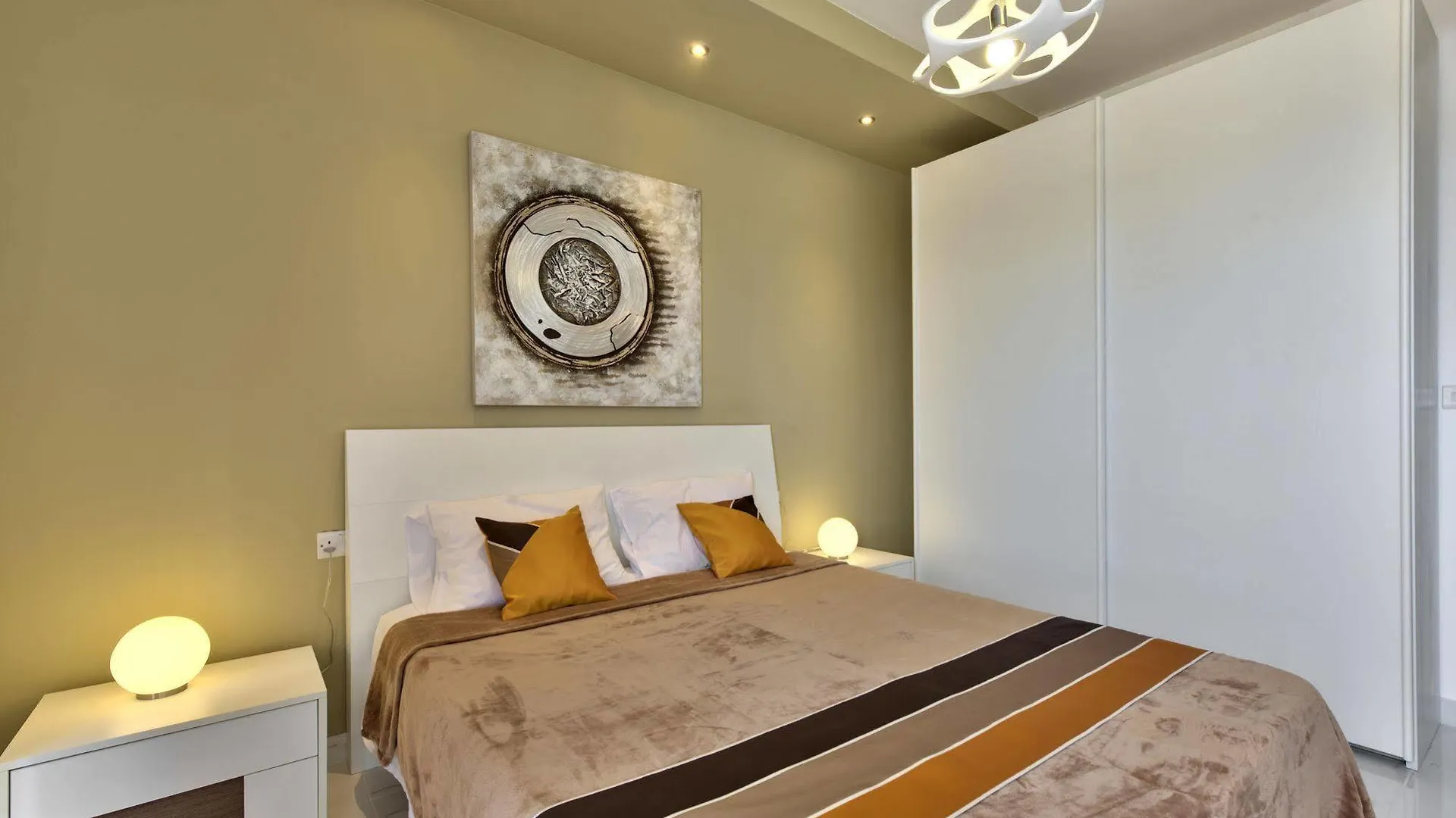 The Apex 10 Hotel Saint Julian's